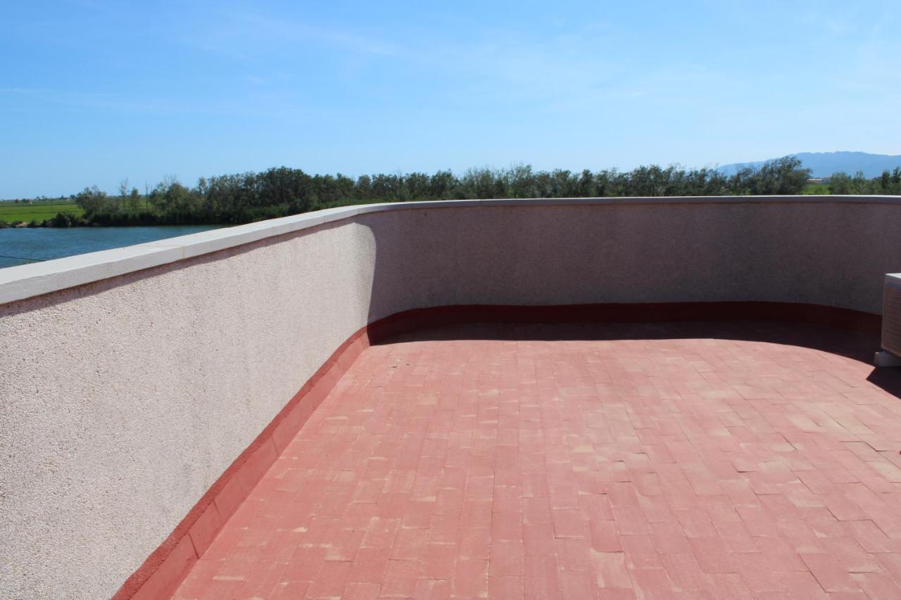 Villa De L'Ebre Deltebre Exterior photo